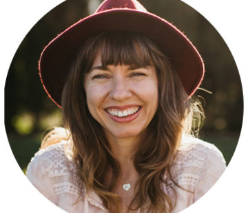 Tabitha Abercrombie, Founder of Winston & Main, Floral Designer, Mentor, and Coach for Creative Entrepreneurs.